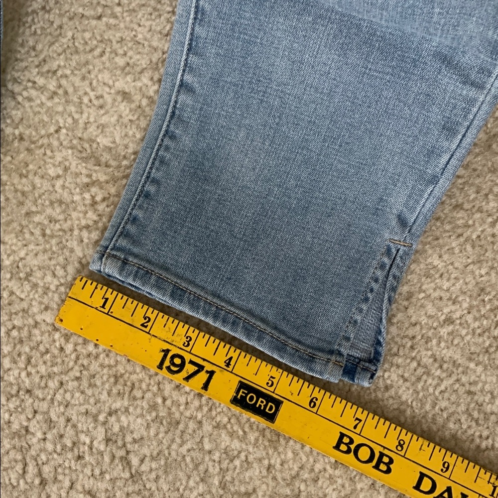 Chicos ankle crop lite wash jeans - Picture 4 of 5